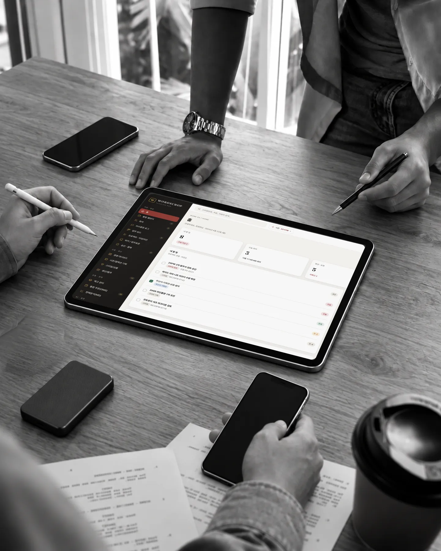 wordscrop-ipad-mockup